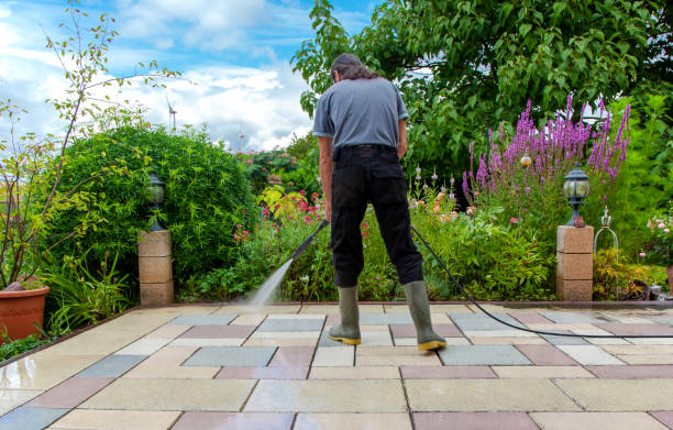 Best Pool Deck Cleaning  in Fairlawn, VA
